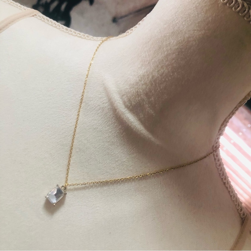 Vintage emerald cut glass stone pendant on chain necklace